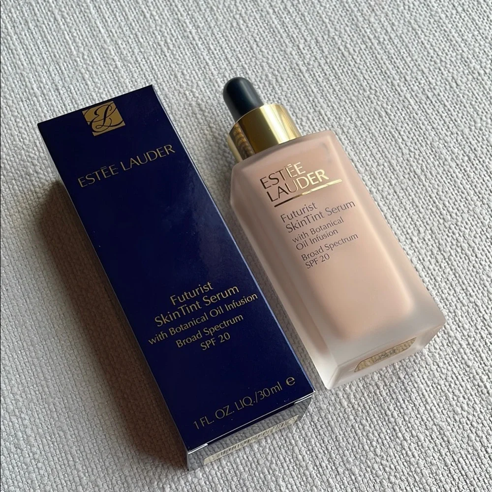 Estée Lauder Futurist SkinTint Serum Foundation SPF 20- 2C3 Fresno